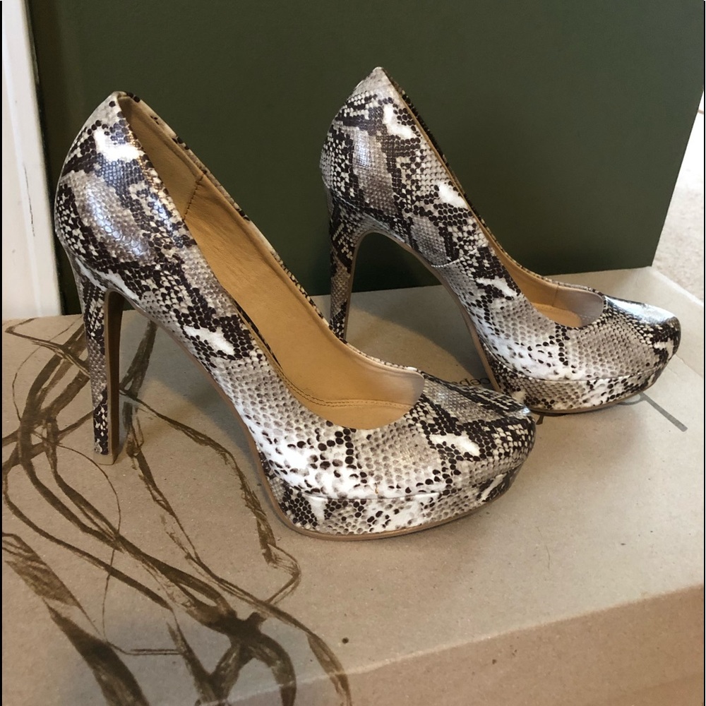 Chinese Laundry high heel snake print shoes